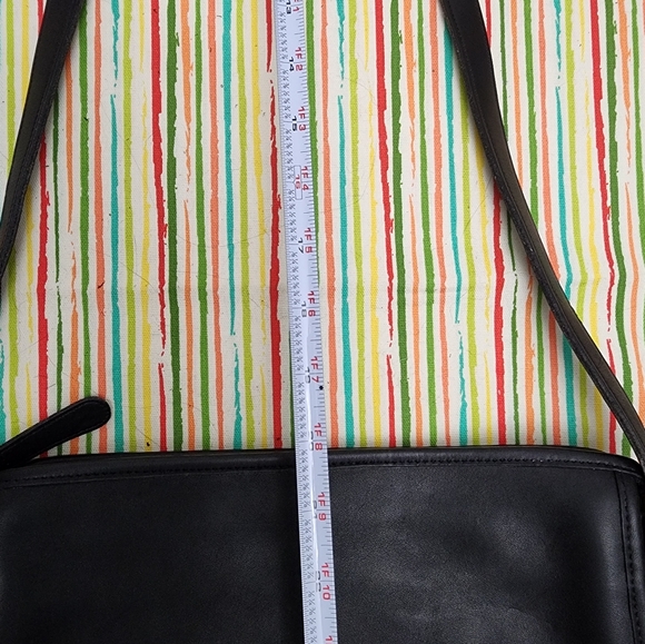 Vintage Coach Taylor Bag 9944 - Picture 13 of 15